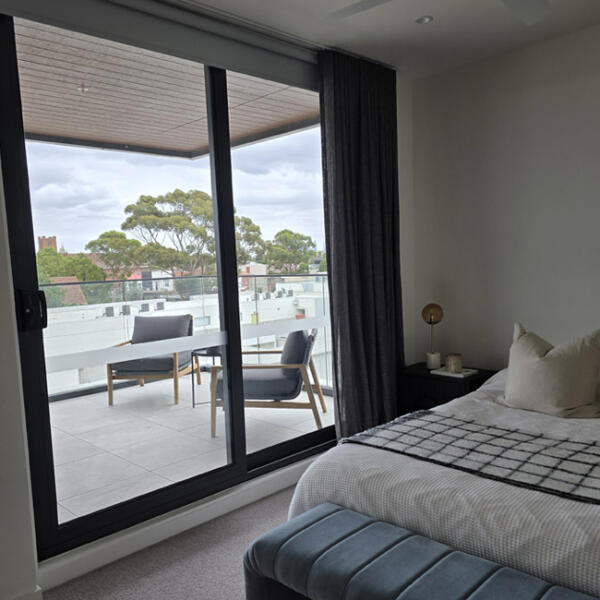 Roller blinds for Caulfield luxury apartments