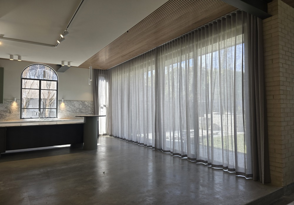 Brighton 3186 Wavefold Curtain 1